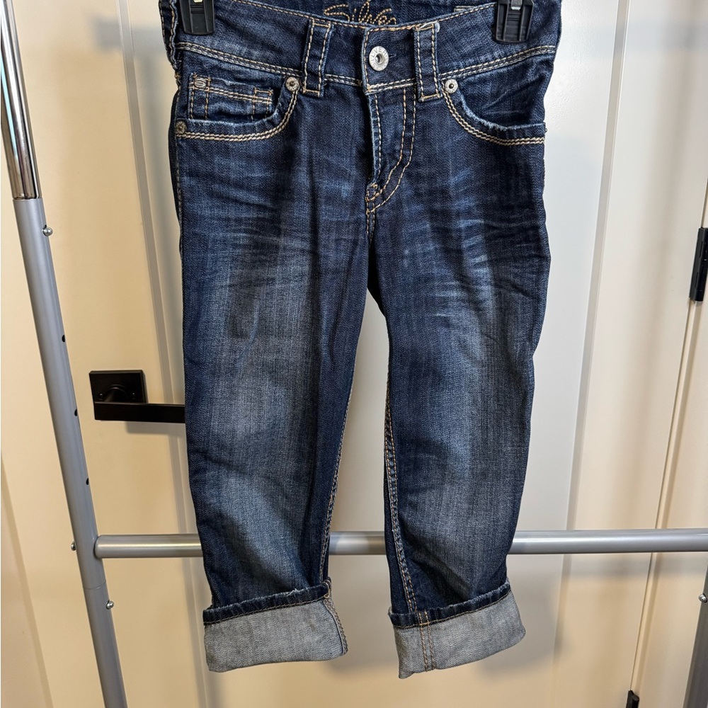 Silver Jeans Women’s Relaxed Fit in Dark Blue